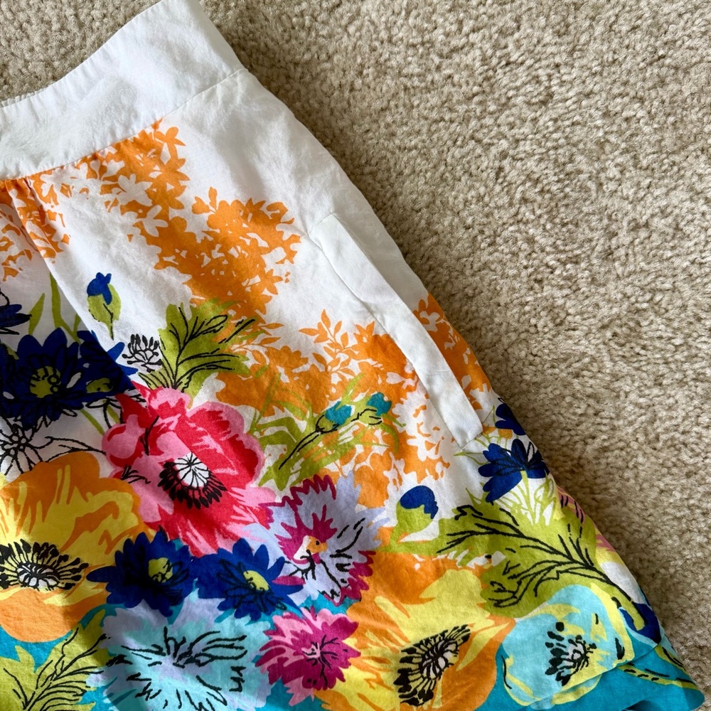 • floral anthropologie skirt • - Picture 3 of 5